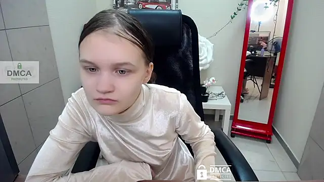Snapshot of _donnaSia_ chatting on 05-31-26, 06:10 donnaSia online show from 05-31-26, 06:10