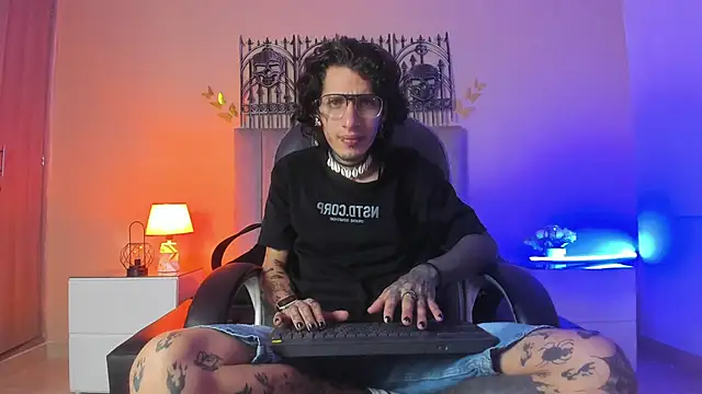 Vergil Noir  online show from 05-24-26, 03:55
