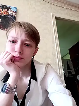  LindaMiller  online show from 05-09-26, 08:08