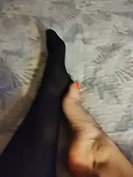 Snapshot of Cuginetti chatting on 06-04-26, 09:32 Cuginetti online show from 06-04-26, 09:32