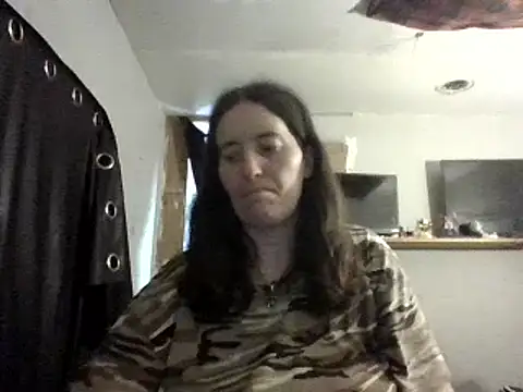 Mini83 online show from 06-05-26, 04:56