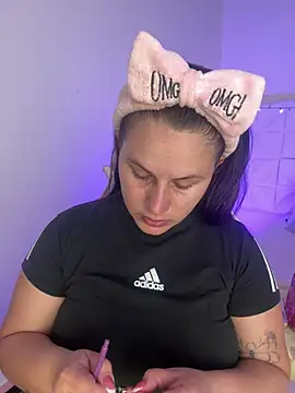 Ivonny Goldie online show from 06-20-26, 11:07