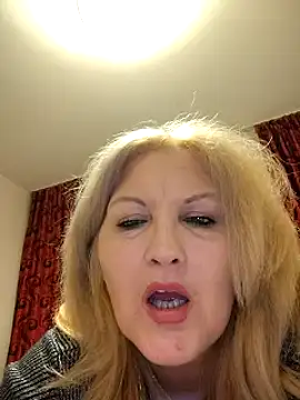 Divineblond online show from 01-21-25, 07:17