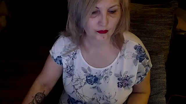 Divineblond online show from 01-31-25, 11:03