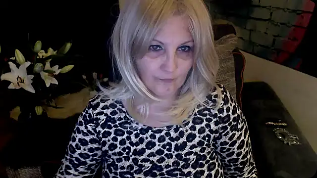 Divineblond online show from 02-02-25, 08:08