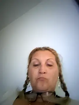 Divineblond online show from 10-09-25, 02:15