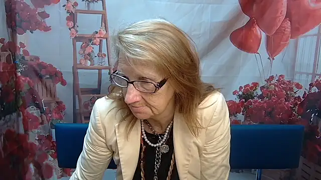 AliceWriter online show from 05-12-26, 05:15
