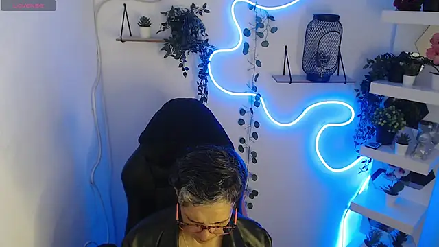selena ferreira online show from 06-09-26, 07:25