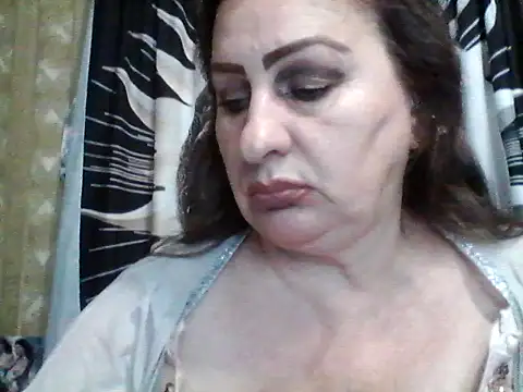 LoaqLovew online show from 05-28-26, 08:44
