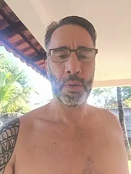 visualizechat online show from 05-18-26, 01:06