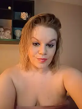 Maryquenn online show from 06-05-26, 07:19