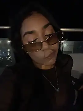 Snapshot of SaryJonex chatting on 05-15-26, 11:45 SaryJonex online show from 05-15-26, 11:45