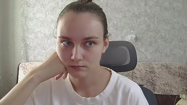DolcezzaCream online show from 05-28-26, 11:51