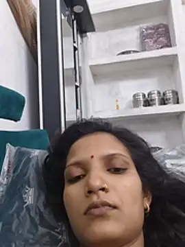 Snapshot of SS_sanjna chatting on 06-05-26, 06:52 SS sanjna online show from 06-05-26, 06:52