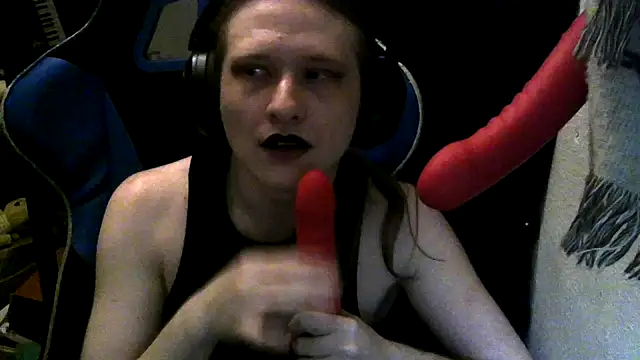 Snapshot of CutieBite chatting on 04-28-26, 06:51 CutieBite online show from 04-28-26, 06:51