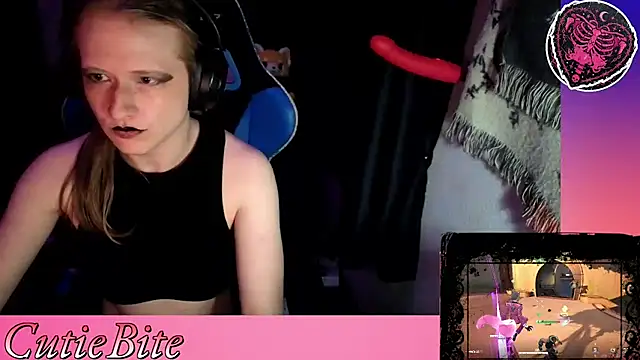 Snapshot of CutieBite chatting on 05-02-26, 07:02 CutieBite online show from 05-02-26, 07:02