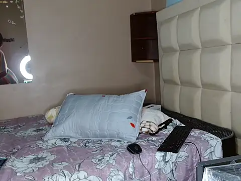 ThickPussy16 online show from 04-23-26, 12:29