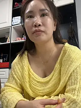 xiaoyan-888 online show from 04-23-26, 03:03