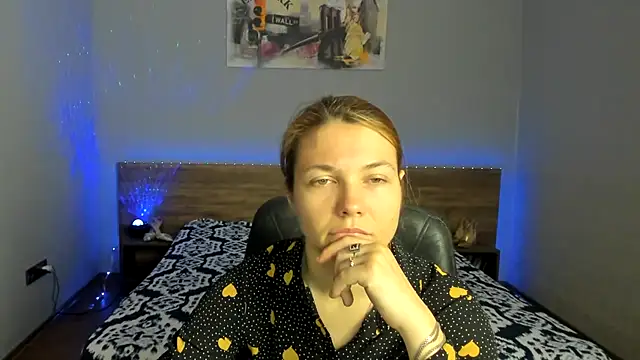 AnniShery online show from 05-26-26, 06:42