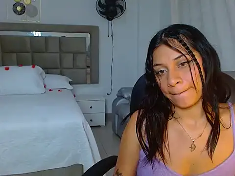 marianafine online show from 04-24-26, 02:08