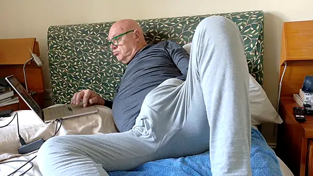 KinkCentral online show from 04-24-26, 06:16