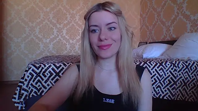 Softy Aura  online show from 05-05-26, 09:39