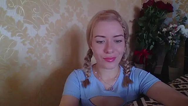 Snapshot of Softy_Aura_ chatting on 07-06-26, 10:56 Softy Aura online show from 07-06-26, 10:56