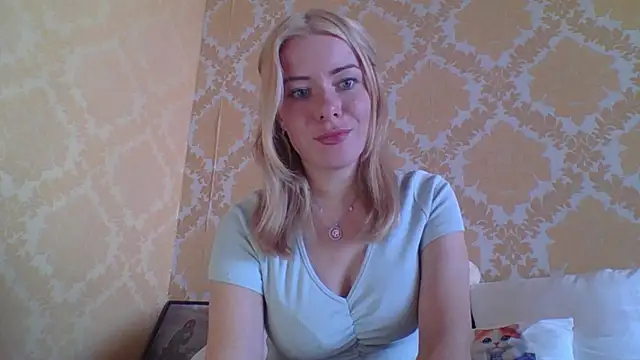 Snapshot of Softy_Aura_ chatting on 07-28-26, 01:54 Softy Aura online show from 07-28-26, 01:54