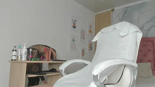 scarletmilzx online show from 06-26-26, 01:04