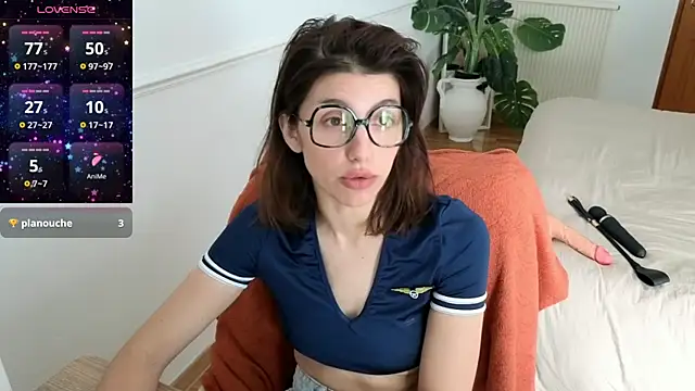 charlieangella online show from 05-07-26, 06:52
