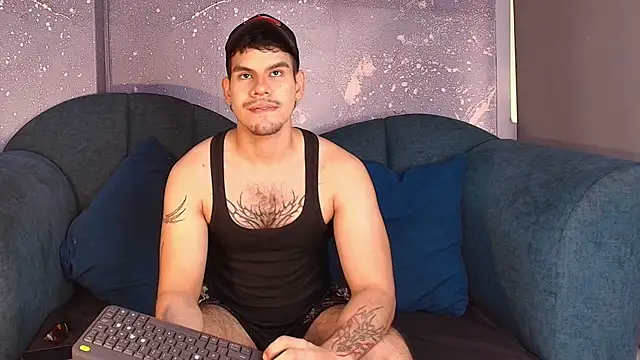 Snapshot of Derek_Voss chatting on 06-18-26, 12:53 Derek Voss online show from 06-18-26, 12:53
