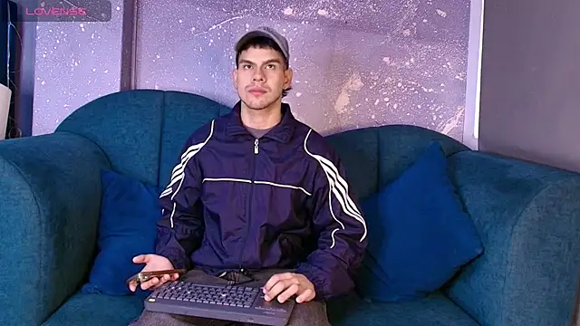 Snapshot of Derek_Voss chatting on 06-27-26, 04:56 Derek Voss online show from 06-27-26, 04:56