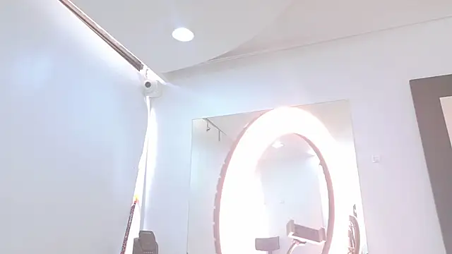 Elektradoll1 online show from 05-12-26, 12:13
