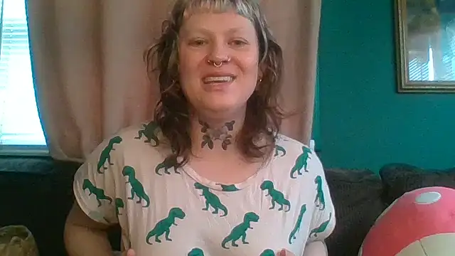 Snapshot of RosieSwitchBitch chatting on 05-14-26, 11:50 RosieSwitchBitch online show from 05-14-26, 11:50