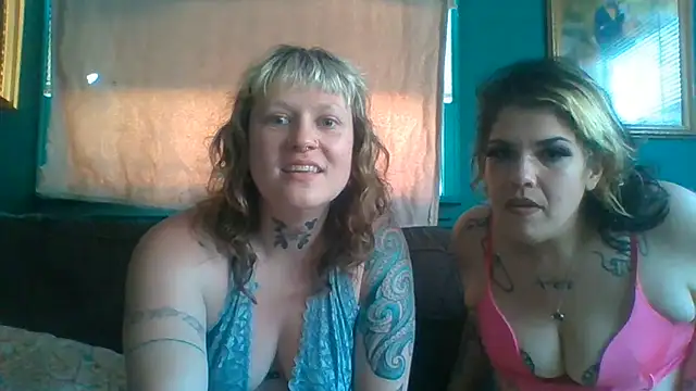 Snapshot of RosieSwitchBitch chatting on 06-22-26, 09:56 RosieSwitchBitch online show from 06-22-26, 09:56