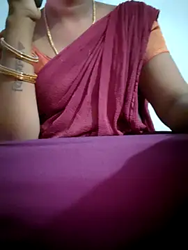 Snapshot of Tamil_Hot_HoneyBee chatting on 06-24-26, 09:41 Tamil Hot HoneyBee online show from 06-24-26, 09:41