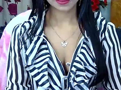 Snapshot of Alina_Nur chatting on 05-06-26, 10:15 Alina Nur online show from 05-06-26, 10:15