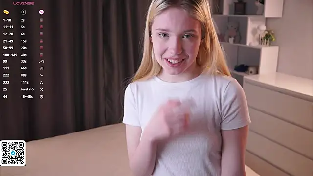 Sweet Love Lily online show from 05-26-26, 08:27