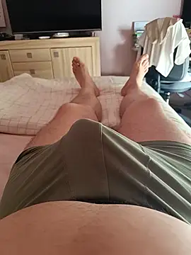 rockharddaddy001 online show from 06-09-26, 07:31