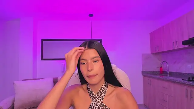 amber willow online show from 05-18-26, 04:07