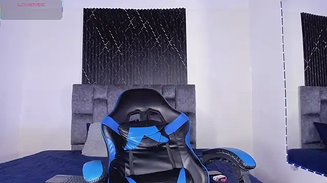 ThiagoSexy005 online show from 07-21-26, 12:24