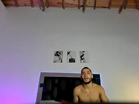 MaxPower003 online show from 07-10-26, 12:59