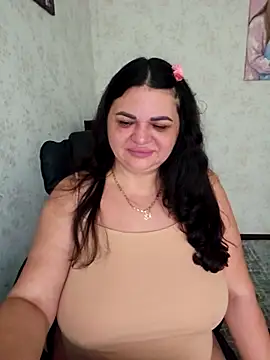 -CUTE-EVVIL- online show from 05-12-26, 04:42