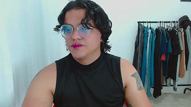 Snapshot of Diane_exotic chatting on 06-01-26, 12:12 Diane exotic online show from 06-01-26, 12:12