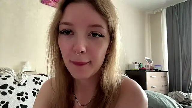 Elinthegreat online show from 07-06-26, 09:39