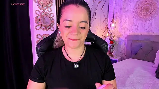 Leidy 2026 online show from 06-24-26, 01:10