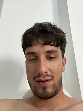 Juego Secreto online show from 04-25-26, 02:58