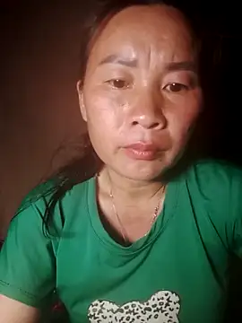 Snapshot of Lella_01 chatting on 06-17-26, 01:23 Lella 01 online show from 06-17-26, 01:23