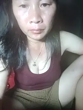 Snapshot of Lella_01 chatting on 06-20-26, 01:14 Lella 01 online show from 06-20-26, 01:14