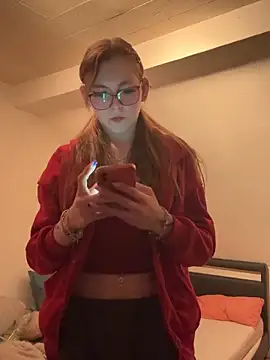 Lina-420 online show from 04-26-26, 08:17